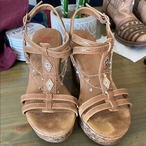 Women's Tan Wedge Sandals